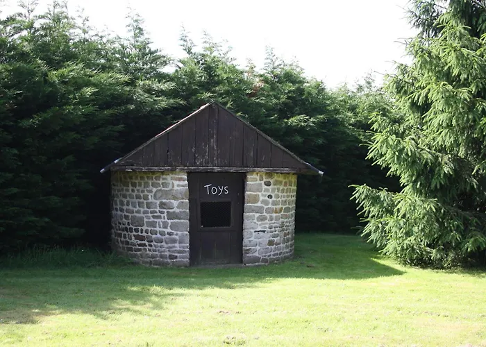 Rose With Seasonal Swimming Pool * Le Mesnil-Gilbert