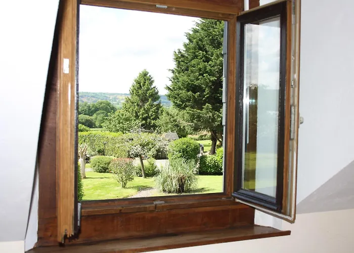 Rose With Seasonal Swimming Pool